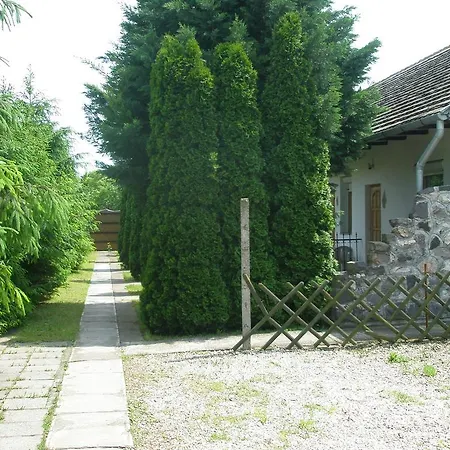 Bed & Breakfast Fenyo Panzio Mako